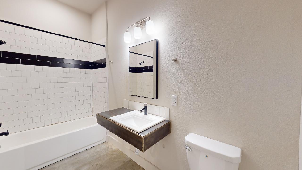 305 W 27th Street, Suite 119 property image