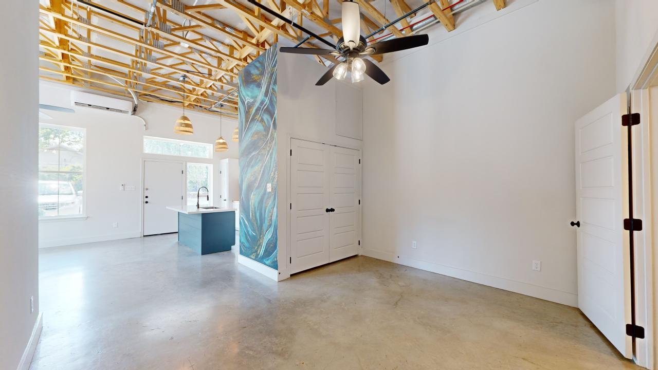 305 W 27th Street, Suite 120 property image