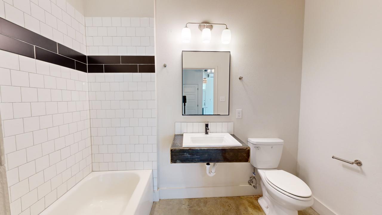 305 W 27th Street, Suite 120 property image